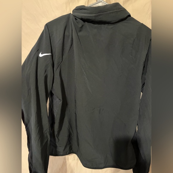 Nike jacket - Picture 3 of 3